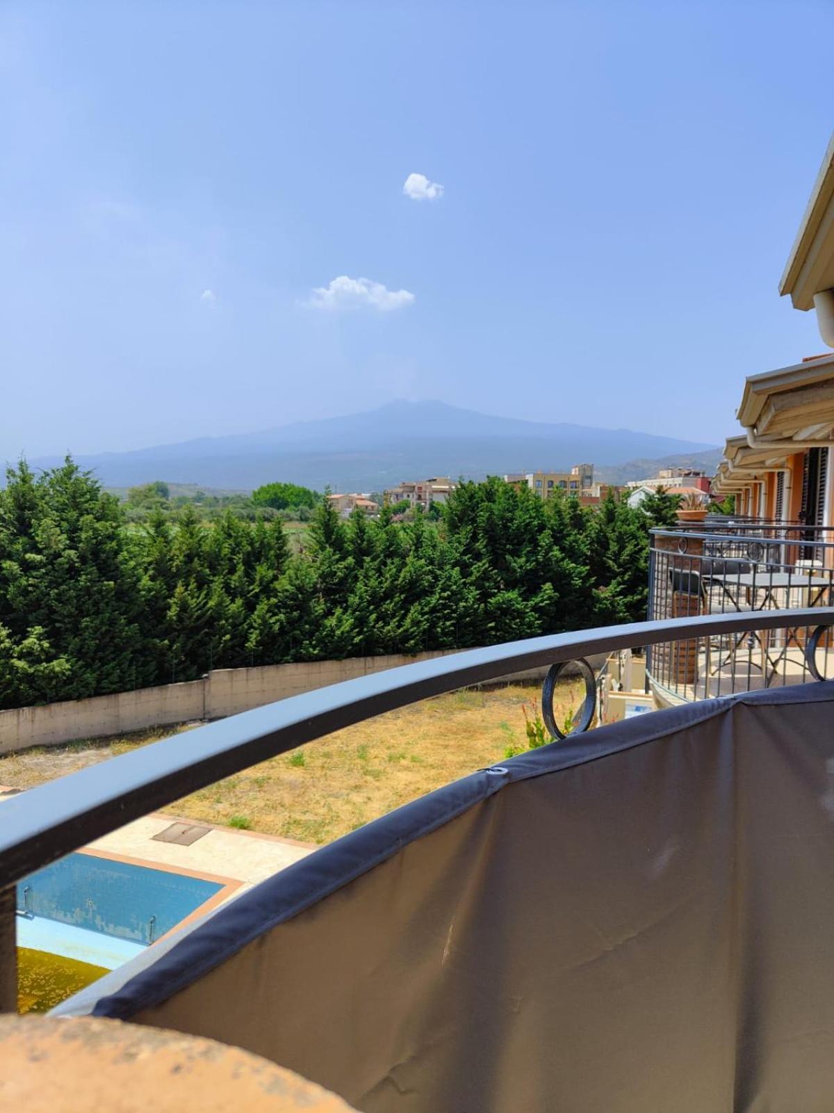 Limoncello Apartment Giardini Naxos Exterior foto